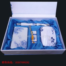 青花瓷商务礼品套装 典雅艺术与实用商务的完美结合